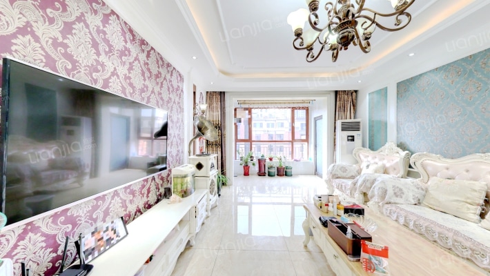 瑞河兰乔南区二手房实景图