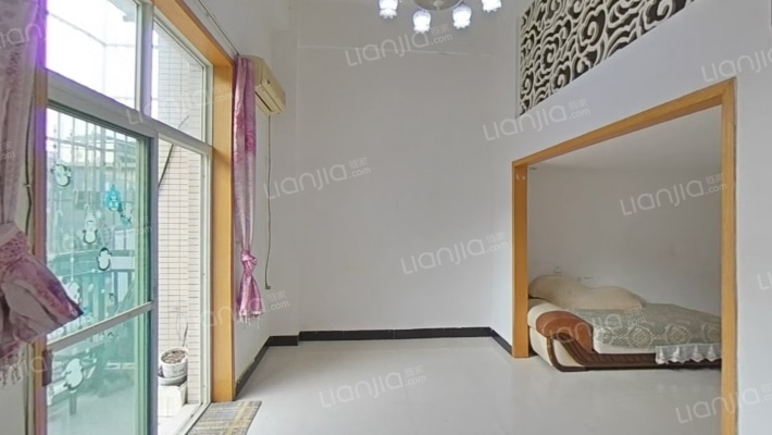 恒嘉豪庭二手房实景图