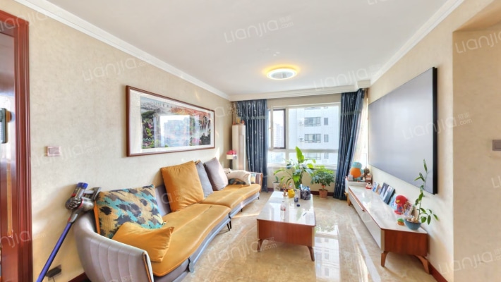 依云首府二手房实景图