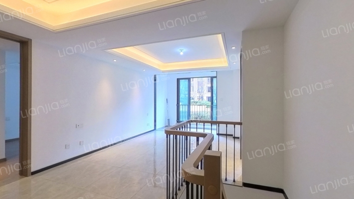 万科玉泉院二手房实景图