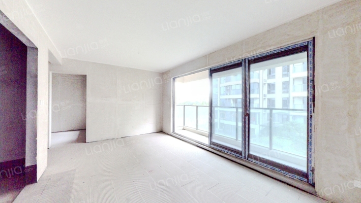 天宸誉璟二手房实景图