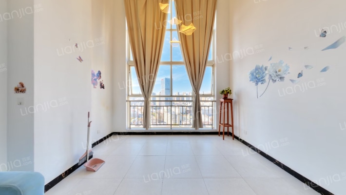 小城故事B座二手房实景图