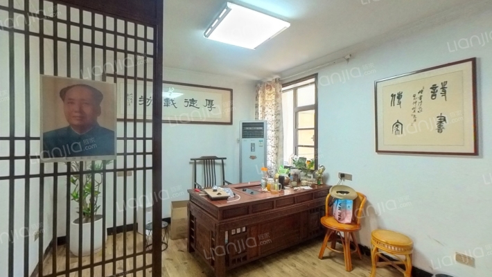 鸿鹰小区二手房实景图