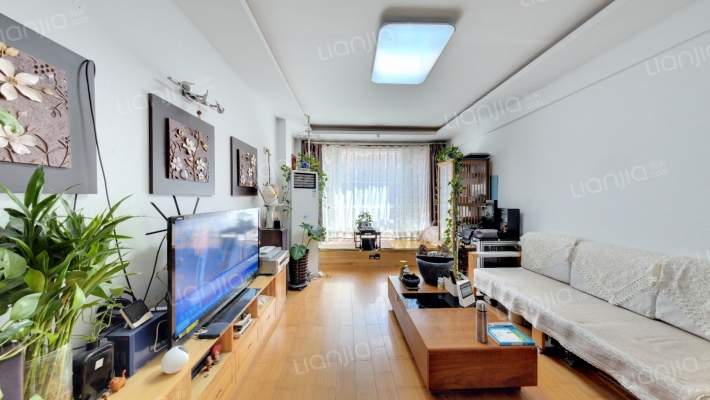 龙畔金泉四期二手房实景图