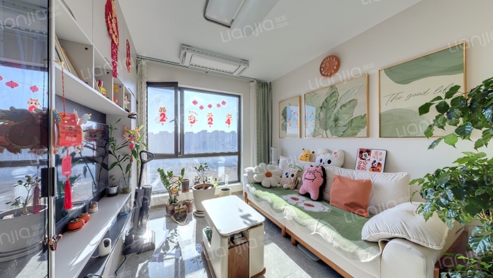 中海寰宇视界二手房实景图