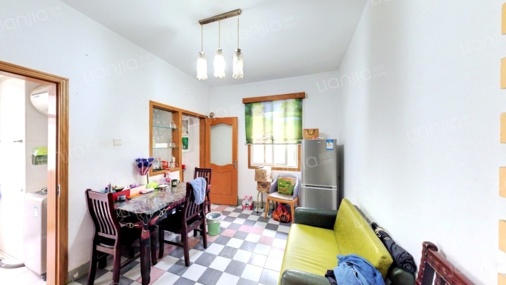 越秀里二手房实景图