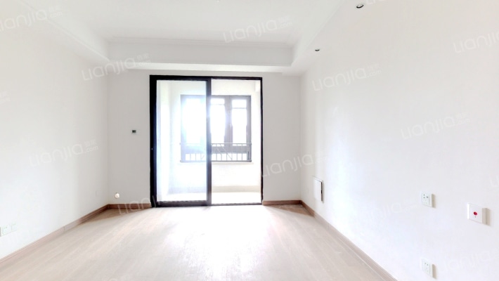 金地翡翠名苑二手房实景图