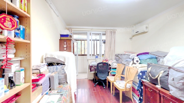 巴黎公寓二手房实景图