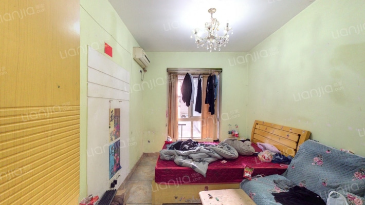 上新山水二手房实景图