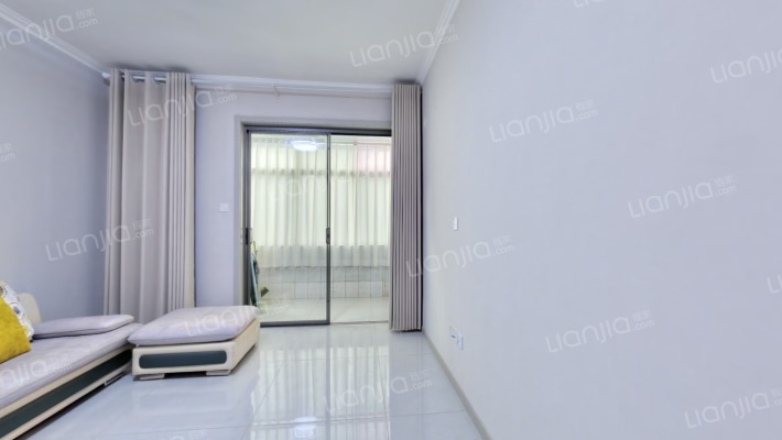 新民小区二手房实景图