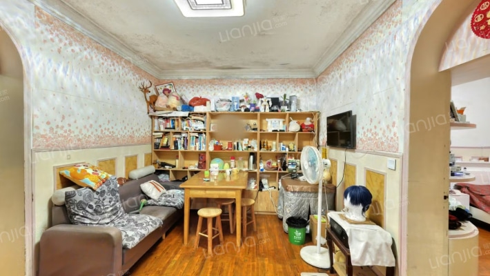 三角地小区二手房实景图