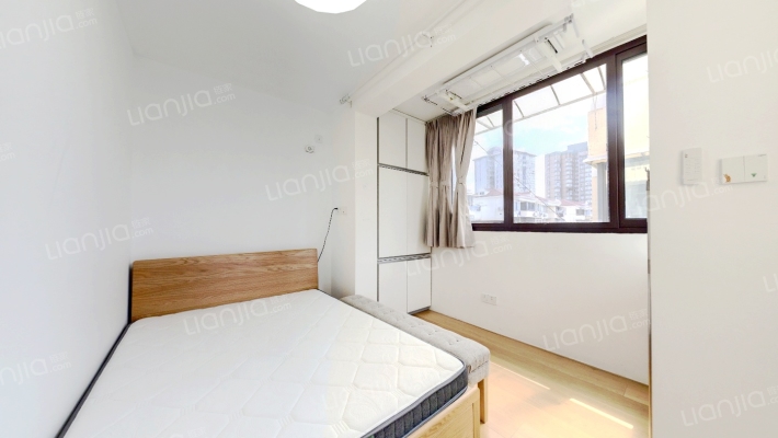 赤一小区二手房实景图