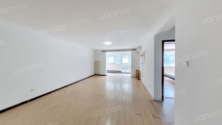 龙锦苑一区二手房实景图