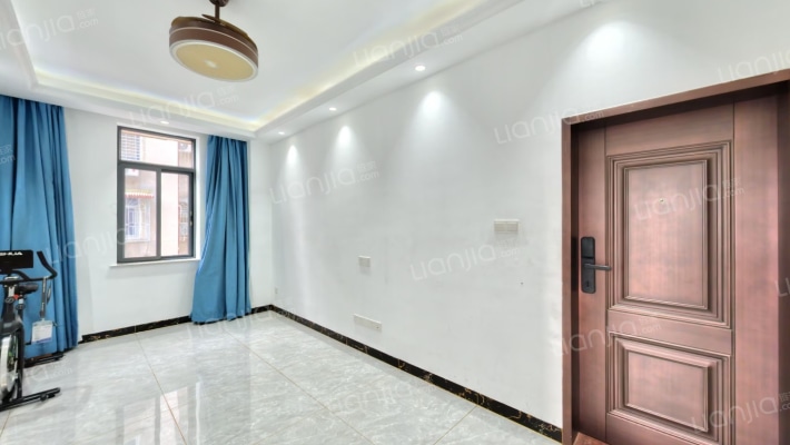 机关宿舍小区二手房实景图