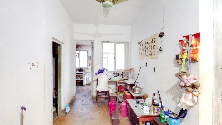 钼铁矿宿舍二手房实景图