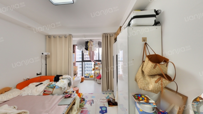 盈瑞华庭二手房实景图