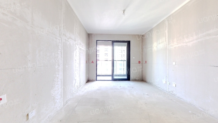 融创城融馨园二手房实景图