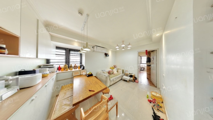 新店地铁社区·雅芳园二手房实景图