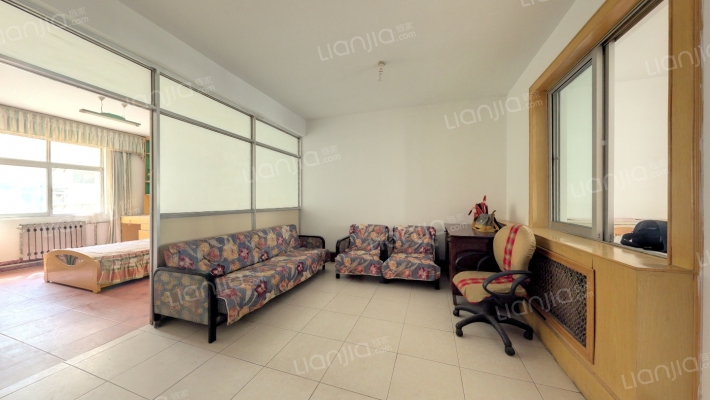 七里堡小区轻骑村二手房实景图