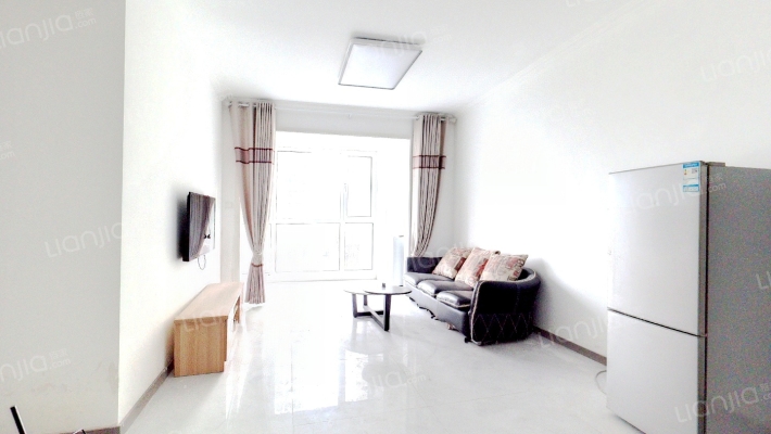 青岛碧桂园瑞源朗悦湾二手房实景图