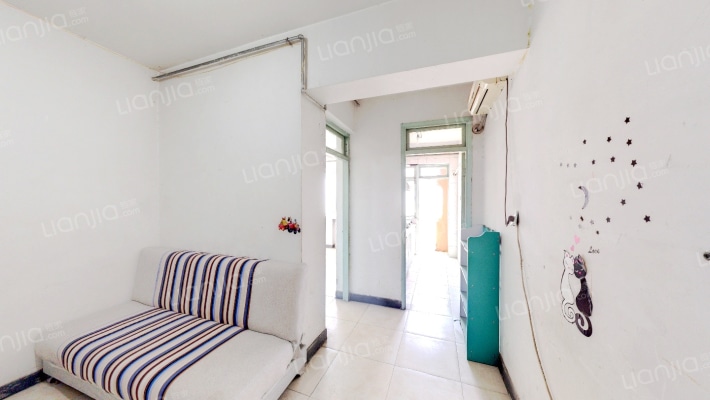 草场街二手房实景图