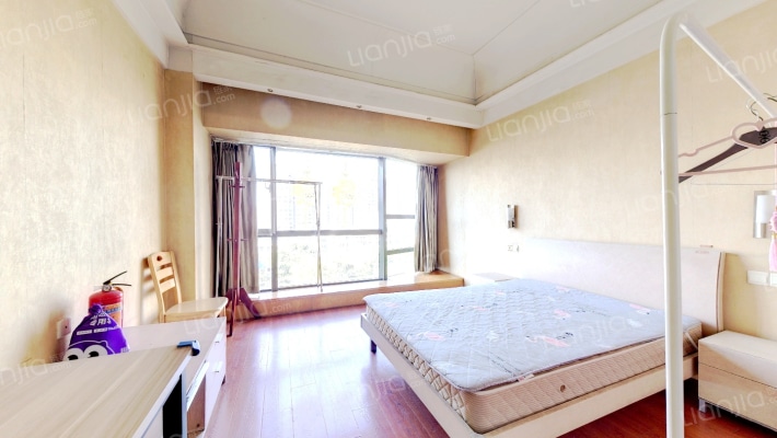 云天财富中心二手房实景图