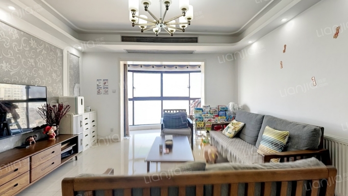 中航·翡翠湾二手房实景图