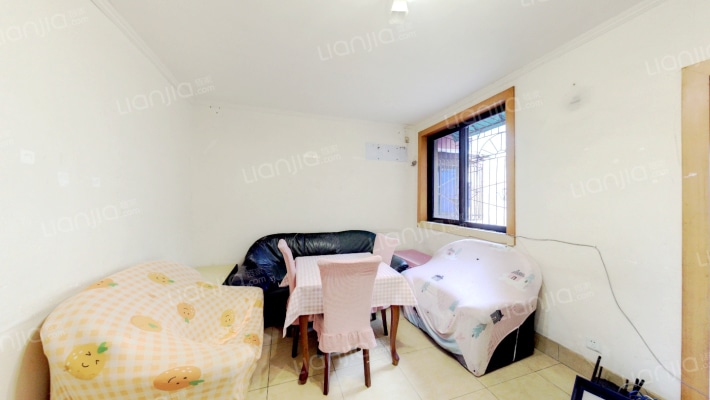 布坝子街9号二手房实景图