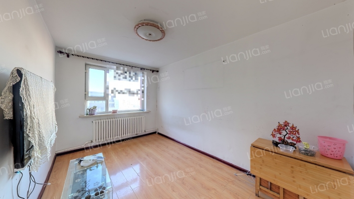 石油综合楼二手房实景图