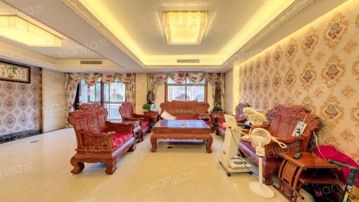 格林威治二手房实景图