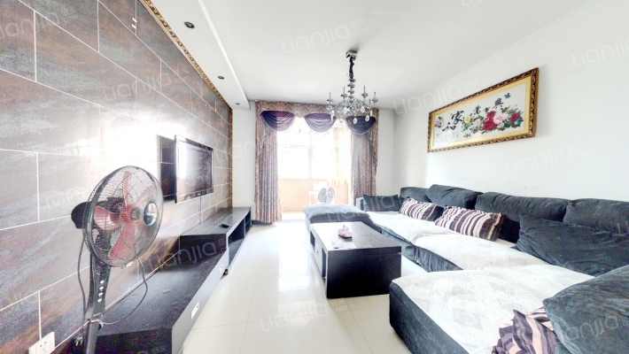 橡树玫瑰城二手房实景图