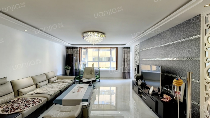 维多利亚花园E区二手房实景图