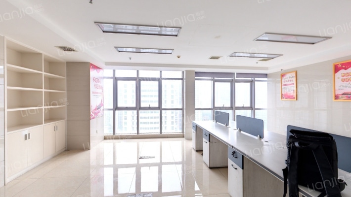 财富广场二手房实景图