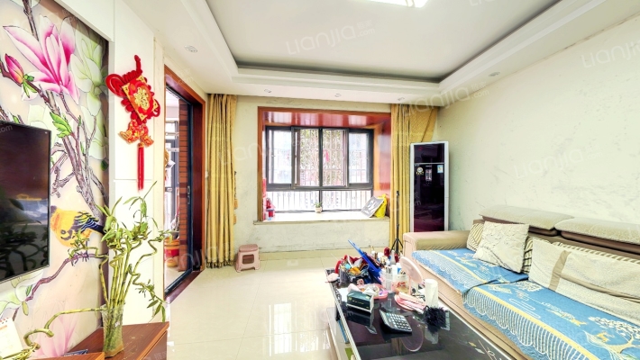 新雅花园二手房实景图