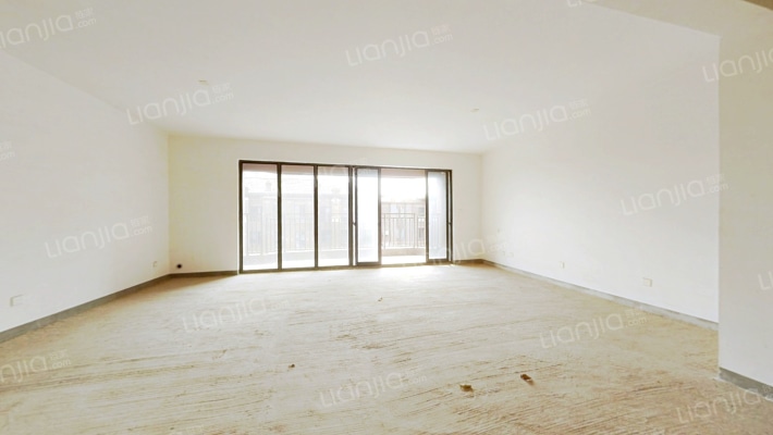 绿地国际博览城一期藏珑二手房实景图