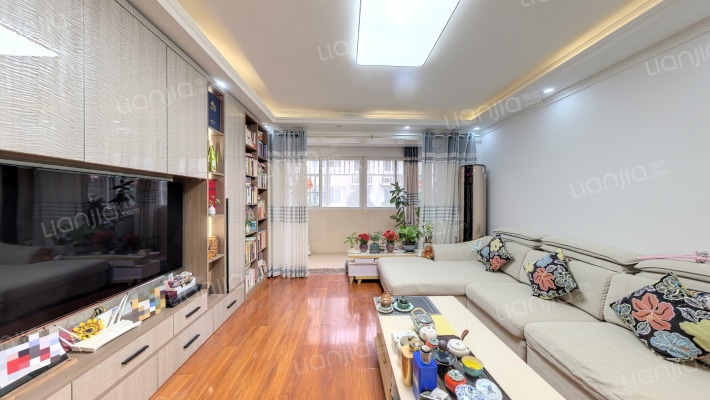 东方城朝霞园二手房实景图