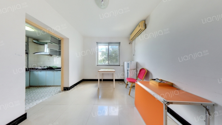 南五泾浜18号二手房实景图