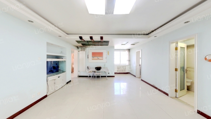 招银大厦二手房实景图