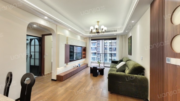 碧桂园翡翠城2期峰璟二手房实景图