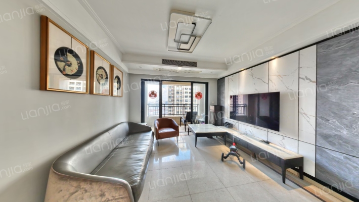 藏珑华府二手房实景图