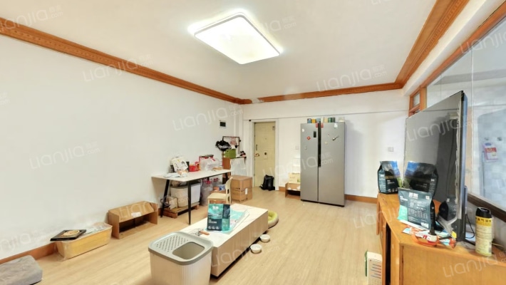 来凤新村二手房实景图
