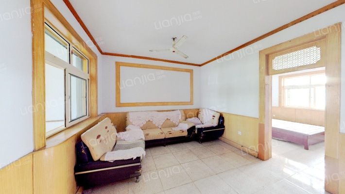 普天小区二手房实景图