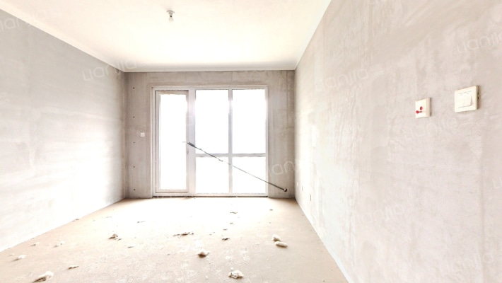 经典洋房三居，采光好，视野好，小区环境好，-客厅