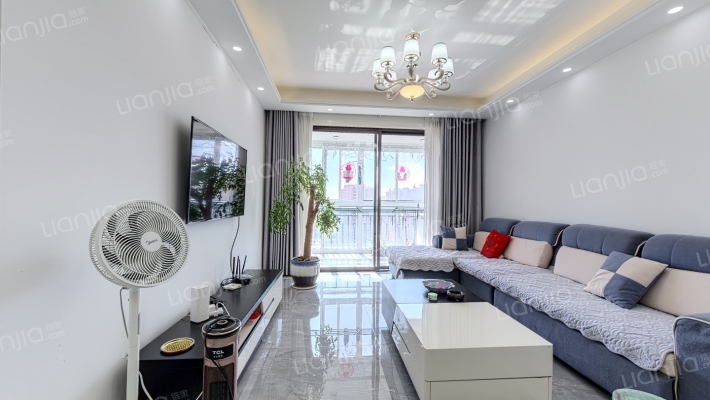 中南世纪城康城三期二手房实景图