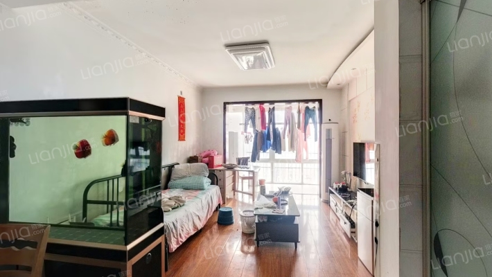 公交公司家属楼二手房实景图