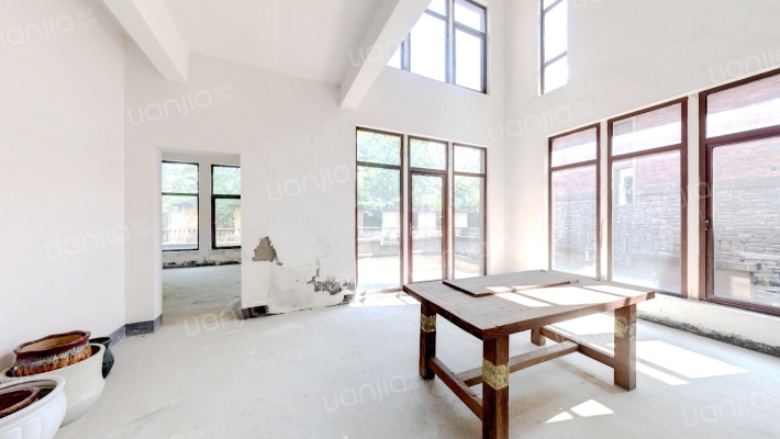 保利公园2010拉菲庄园二手房实景图