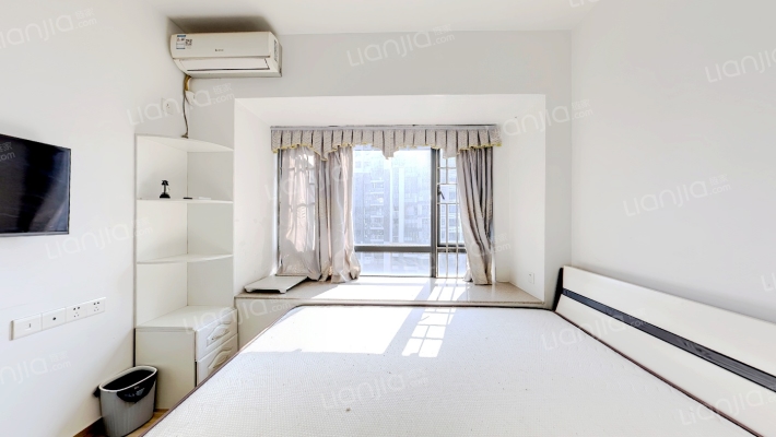 汇银W新港湾二手房实景图