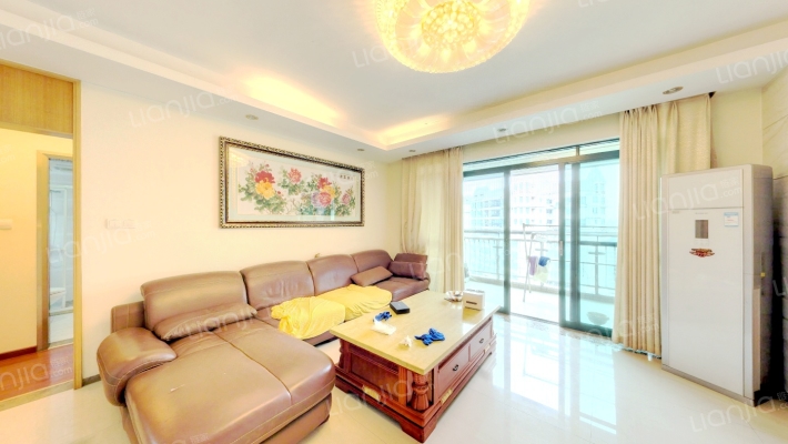 雅宝新城英伦世家(三区)二手房实景图