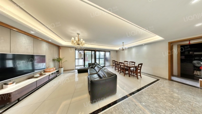 富力十号B区二手房实景图