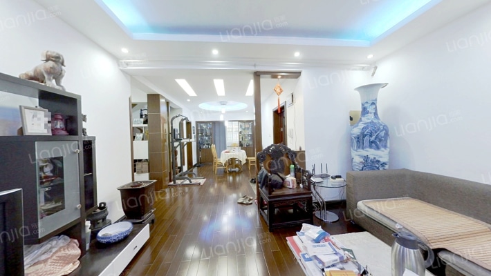 红谷世纪花园D区二手房实景图